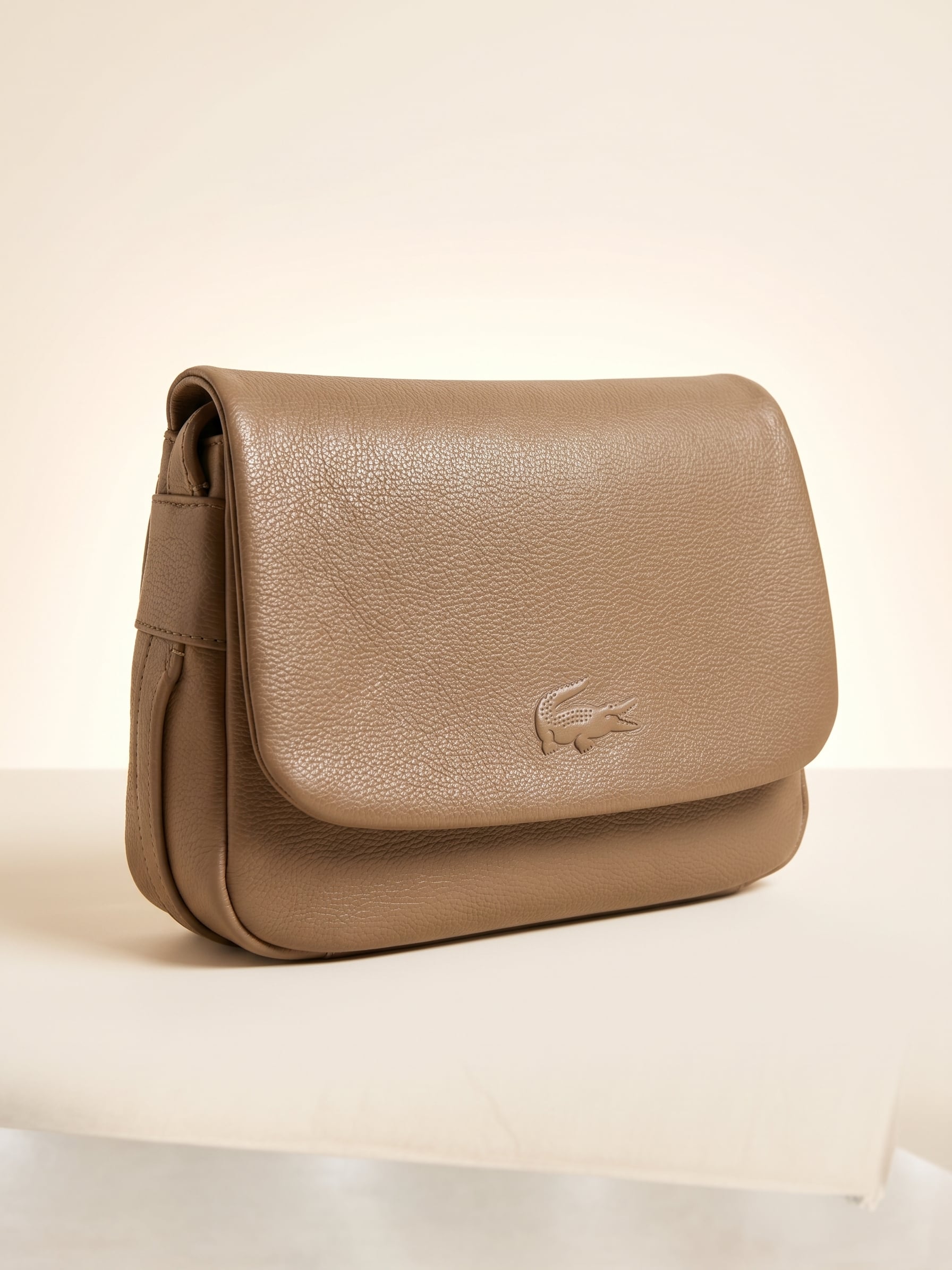 Sac à bandoulière Lacoste Warm beige · Sacs à main · Maroquinerie LIKA